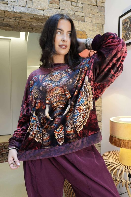 Lomi Mandala Stretch Velour Sweatshirt Beetroot